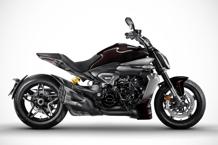 2025 Ducati XDiavel V4 super cruiser