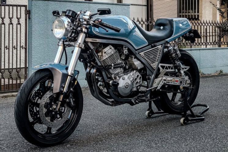 Yamaha SRX600 café racer by Nagai Wataru