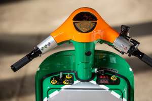 A custom Vespa PX 80 Mazda 787B tribute